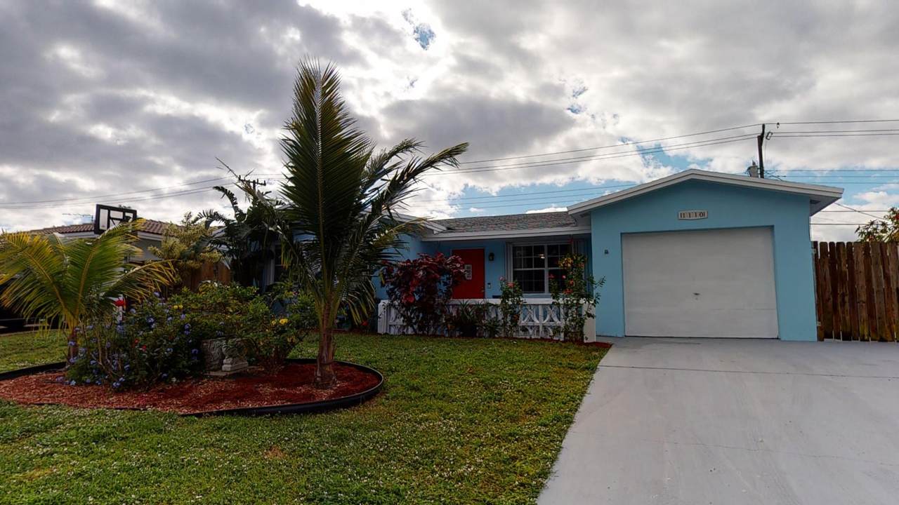 1110 Pine Tree Drive - Photo 1