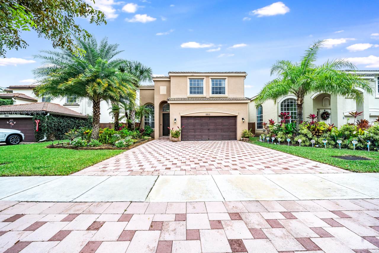 2511 Sawyer Terrace - Photo 1