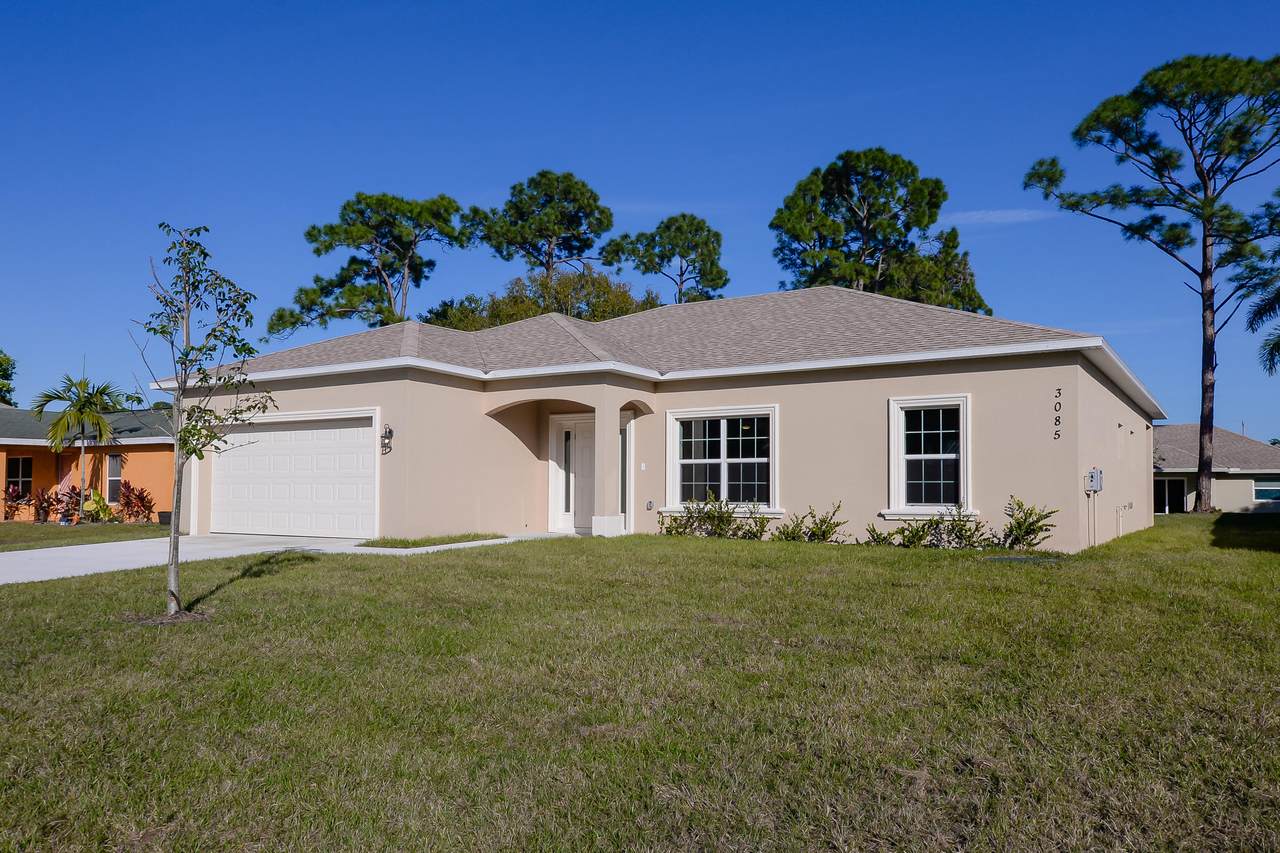 641 Estate Avenue - Photo 1