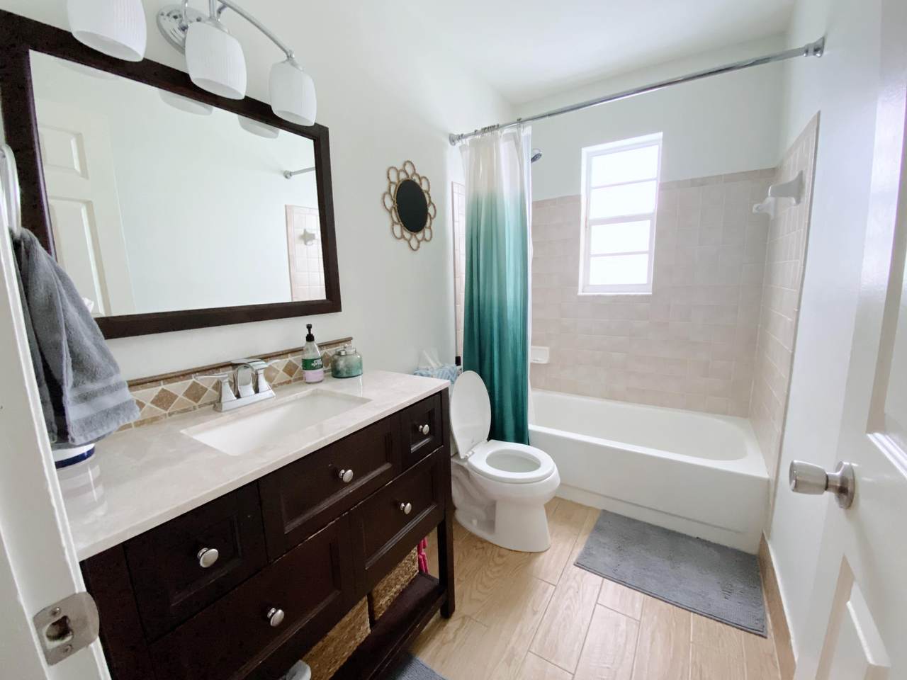 130 Cortes Avenue - Photo 1