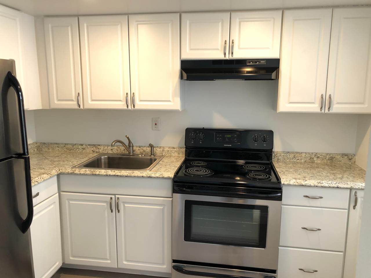 340 19th Street - Photo 1