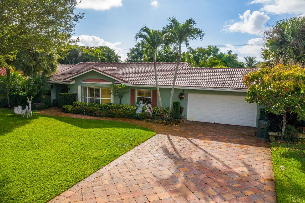 3210 Lowson Boulevard - Photo 1