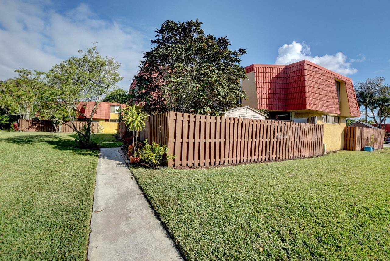 8401 Trent Court - Photo 1