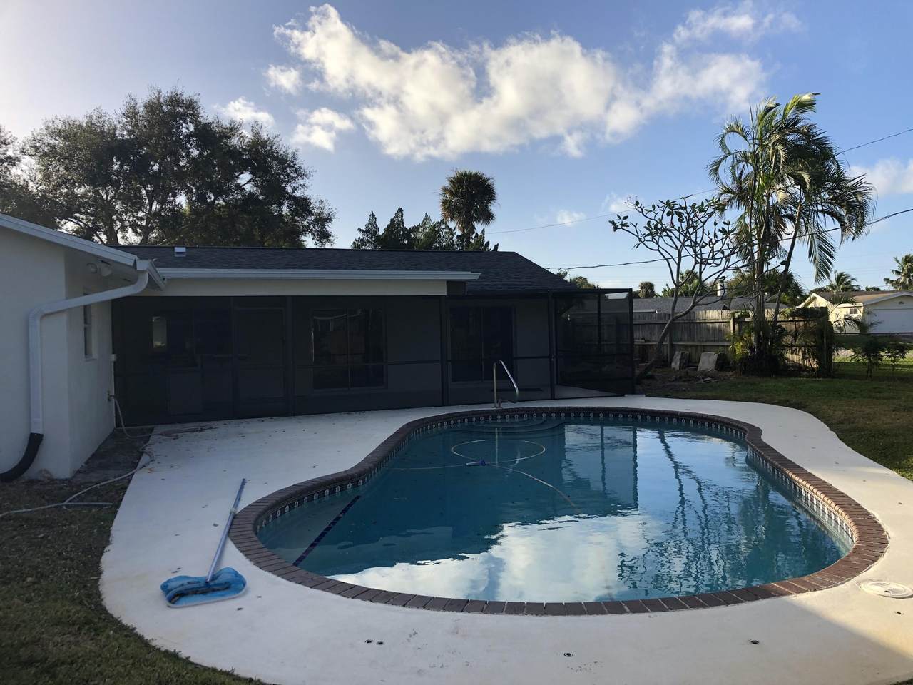 3637 Daphne Avenue - Photo 1