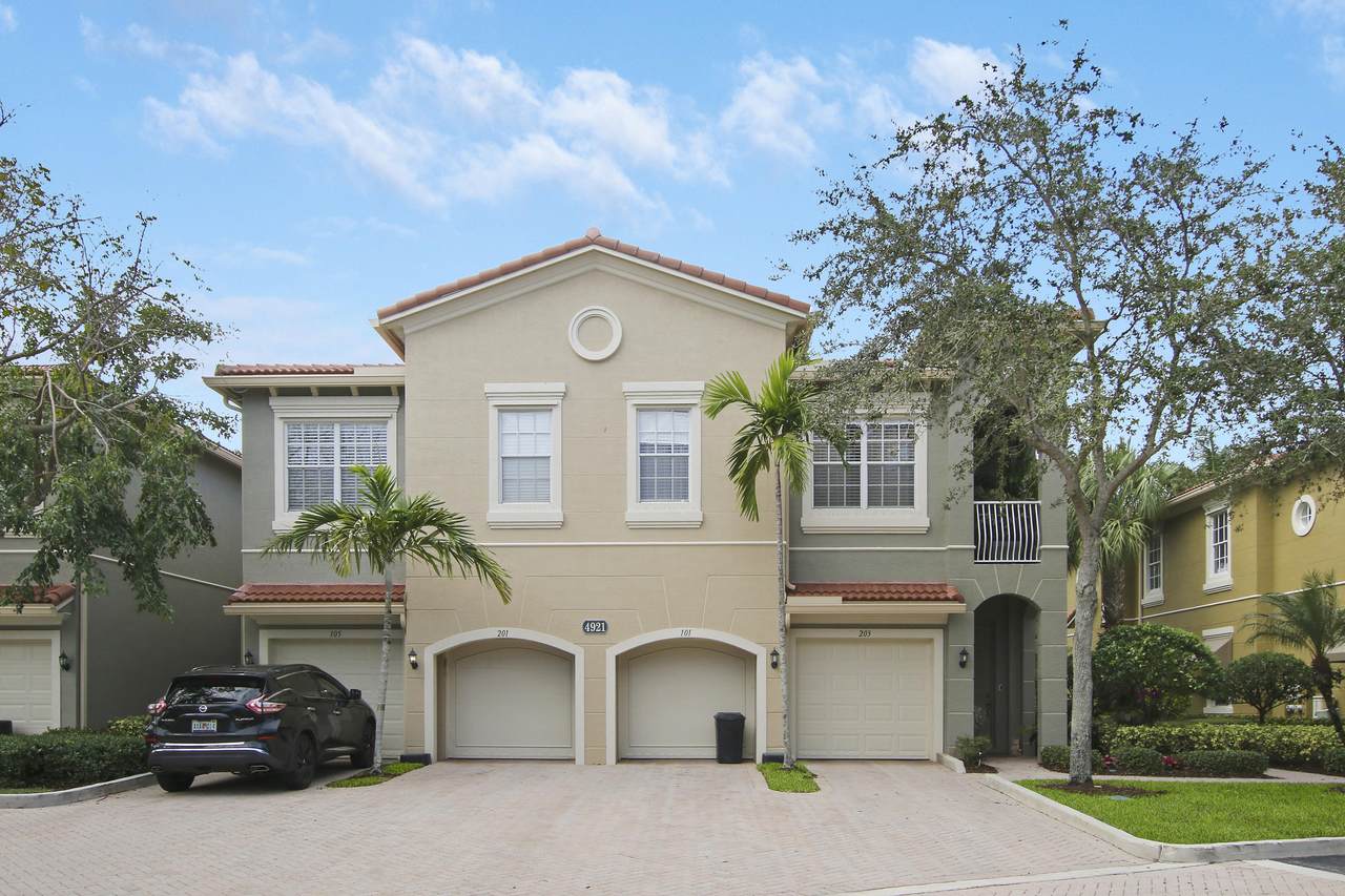 4921 Bonsai Circle - Photo 1