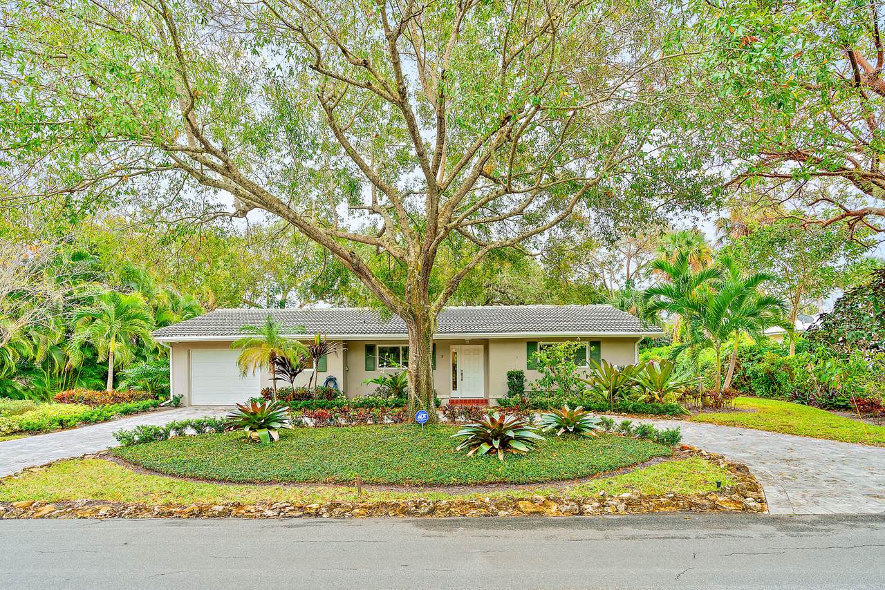 9 Emarita Way - Photo 1