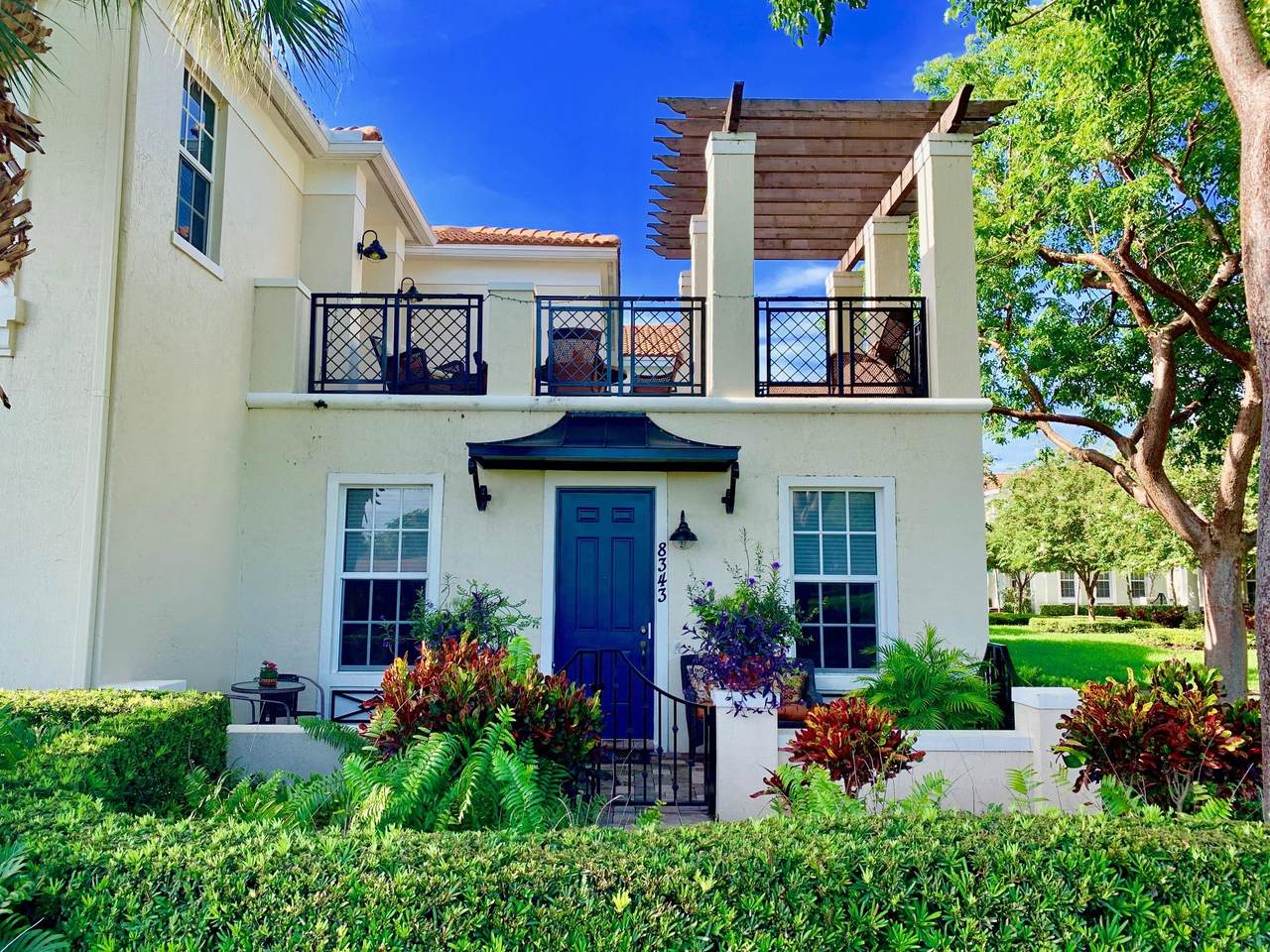 8343 8th Way - Photo 1
