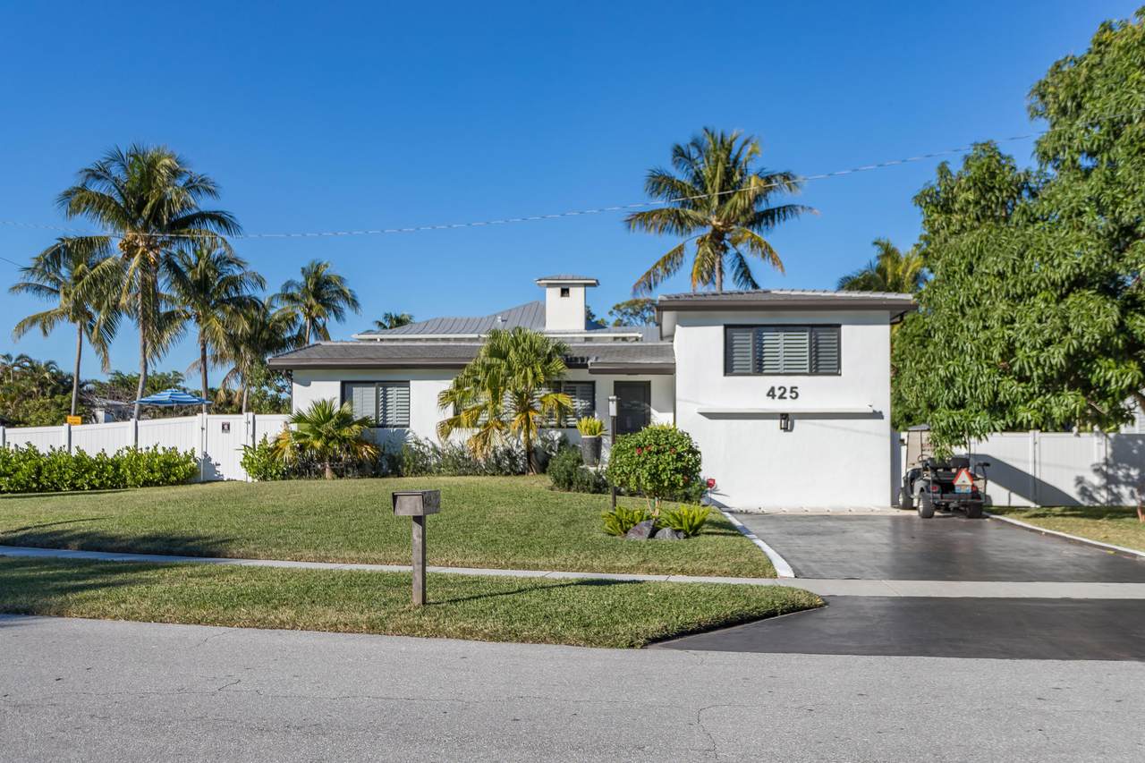 425 12th Street - Photo 1