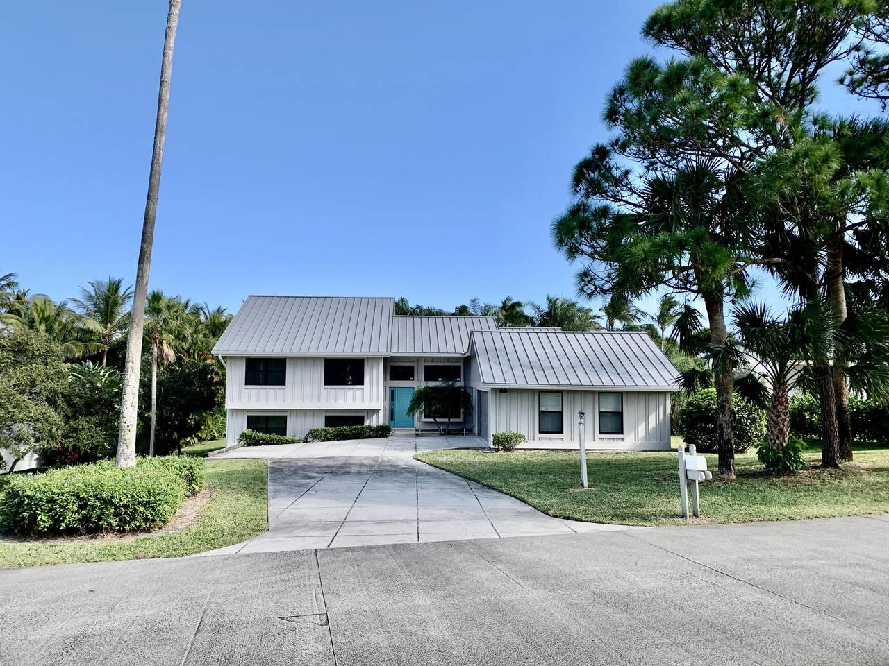17577 Indian Hills Drive - Photo 1