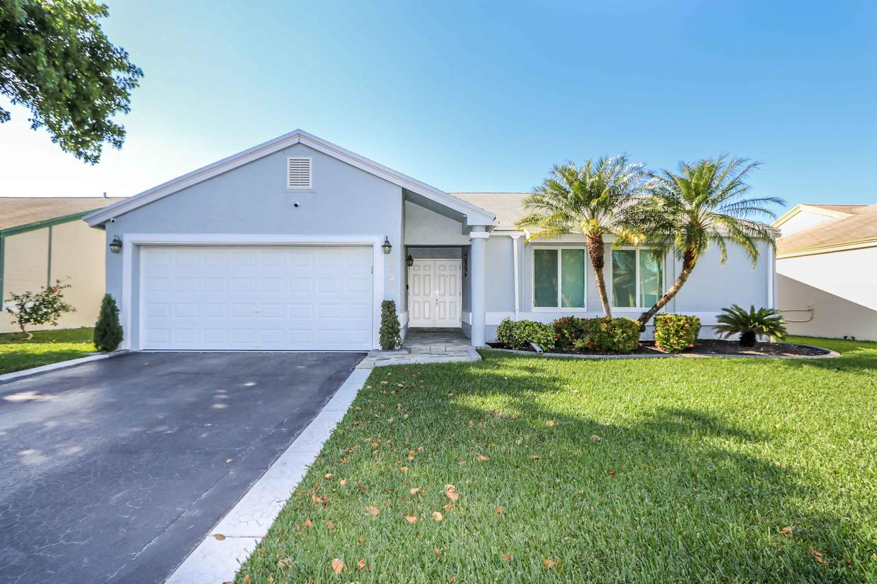 3227 102 Terrace - Photo 1