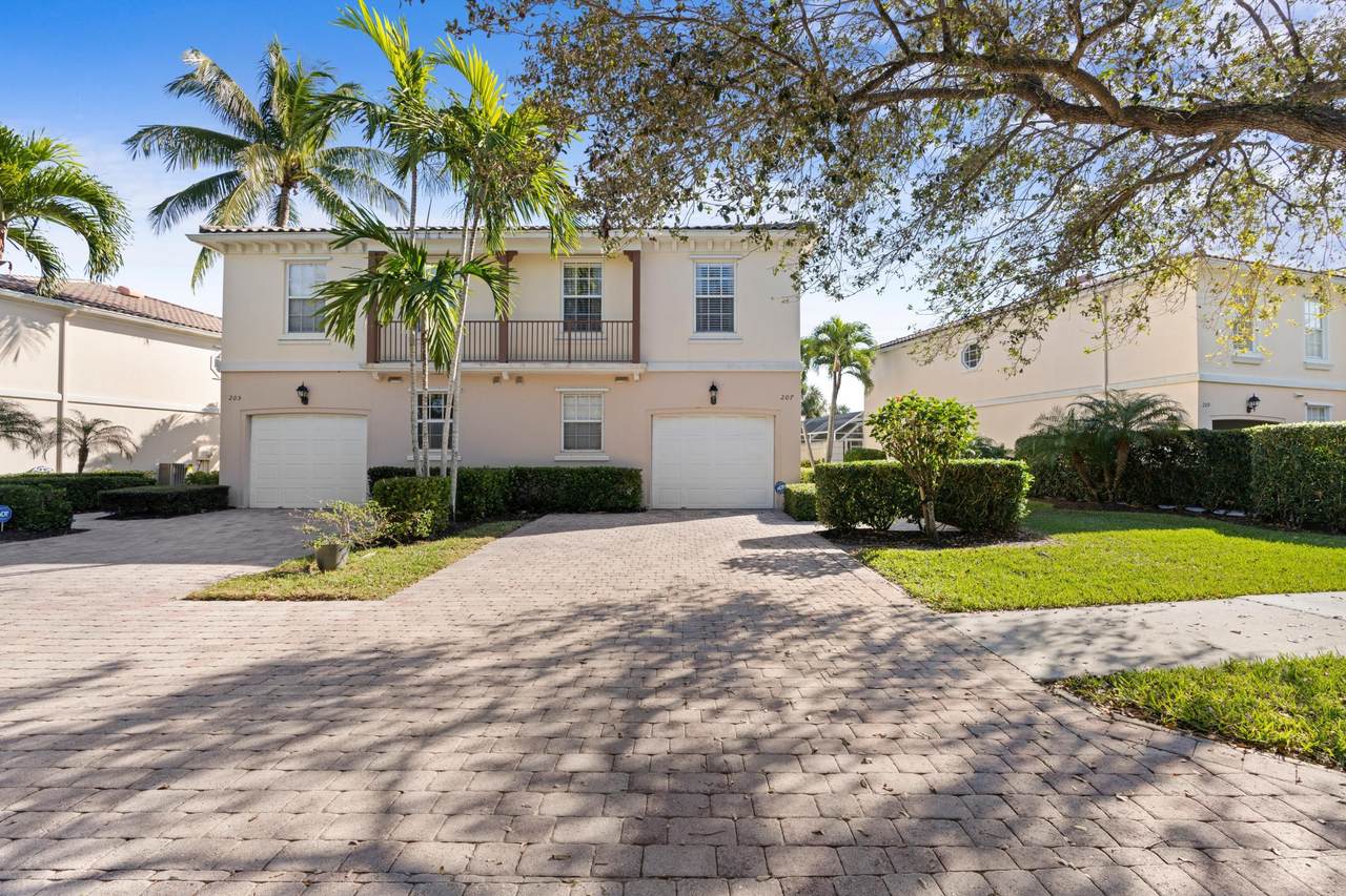 207 Fortuna Drive - Photo 1