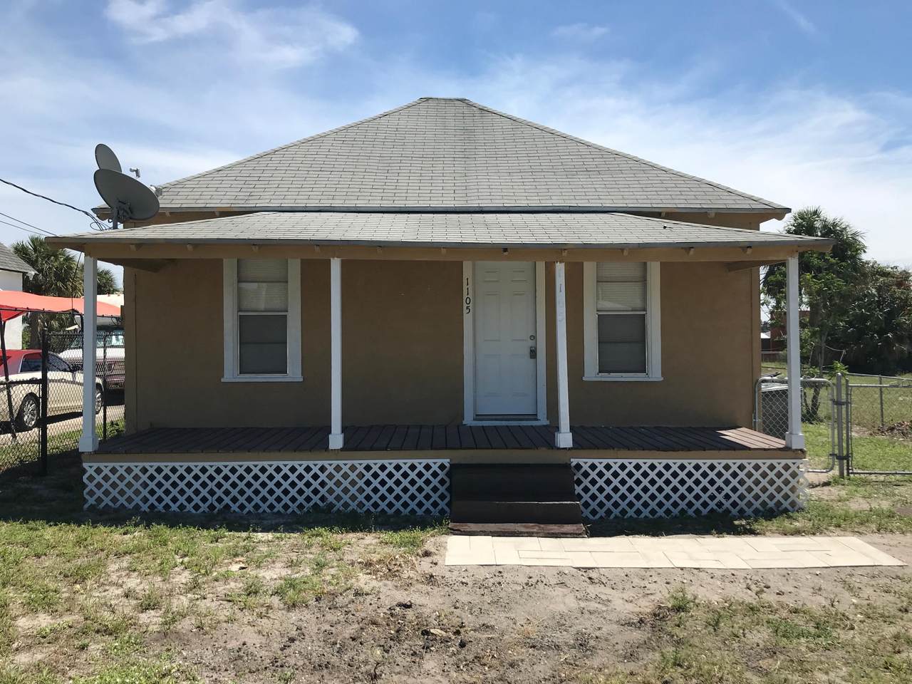 1105 Avenue M - Photo 1
