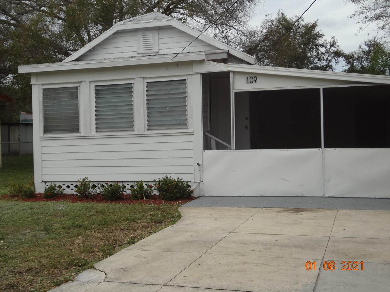 109 22nd Street - Photo 1