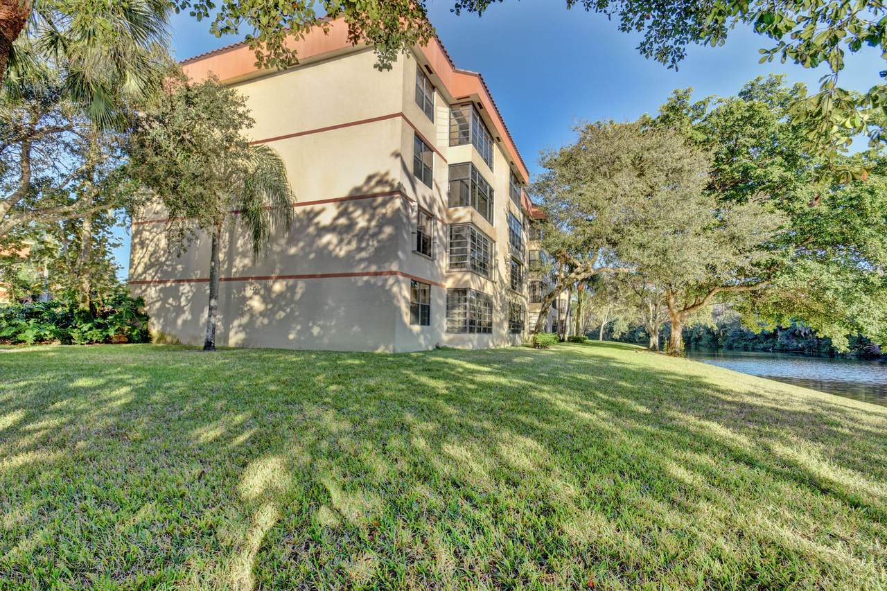 4132 Carambola Circle - Photo 1