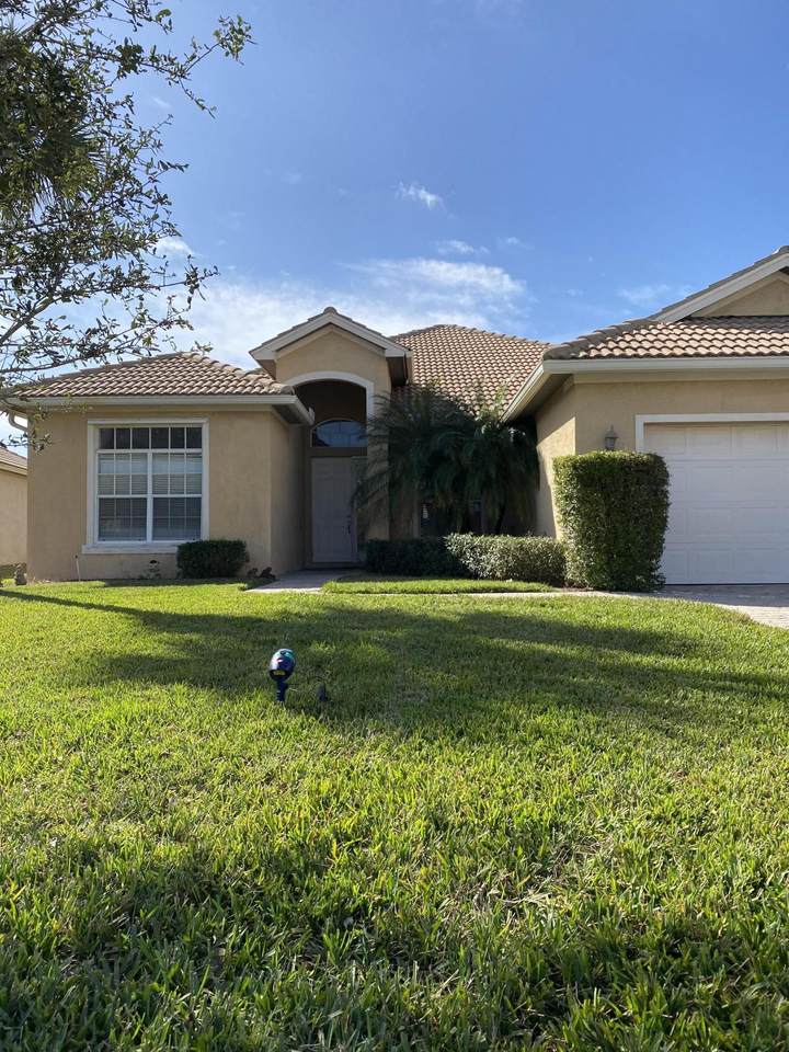 434 Sheffield Circle - Photo 1