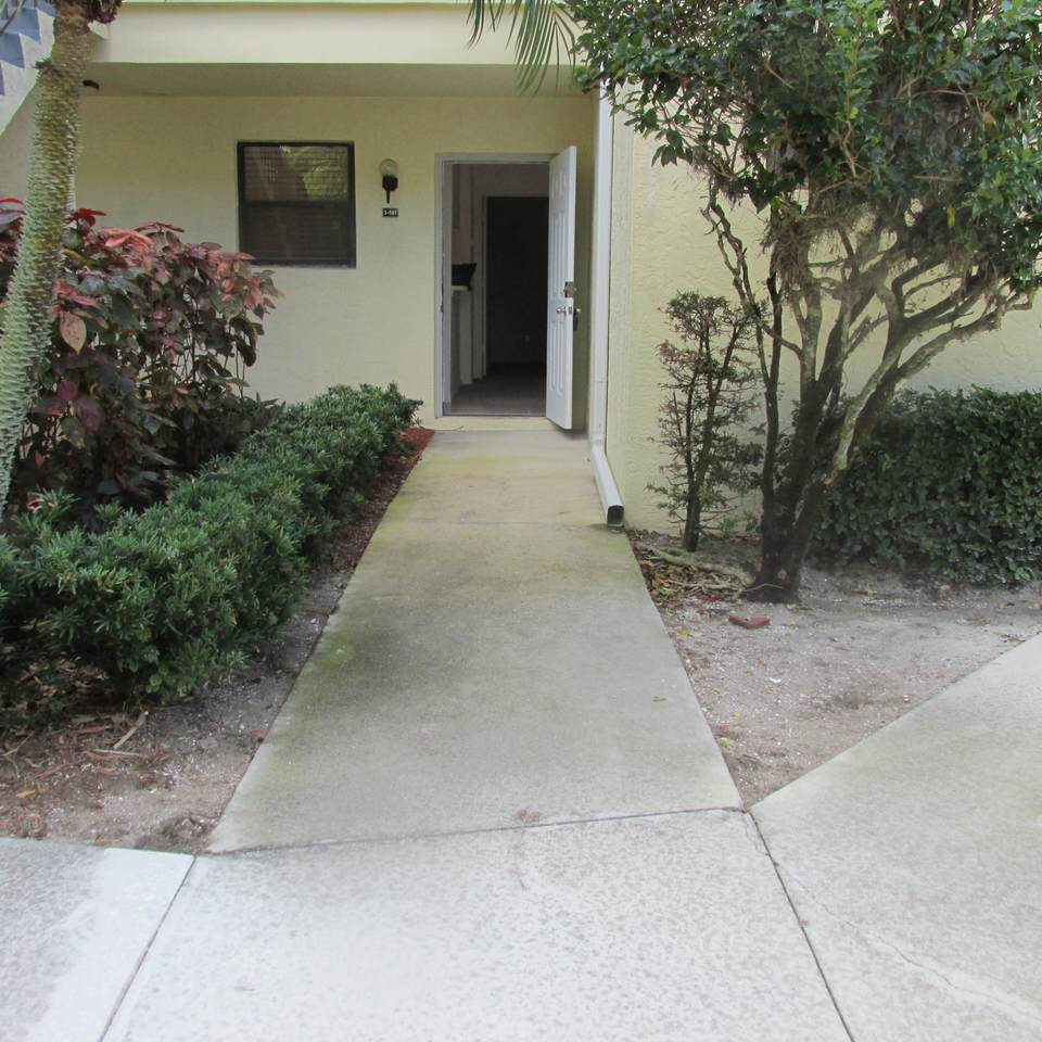 6533 Federal Highway - Photo 1