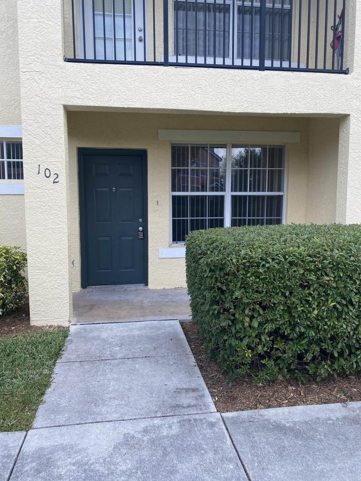 124 Peacock Boulevard - Photo 1