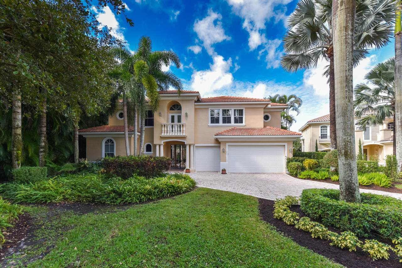 8935 Oakland Hills Drive - Photo 1