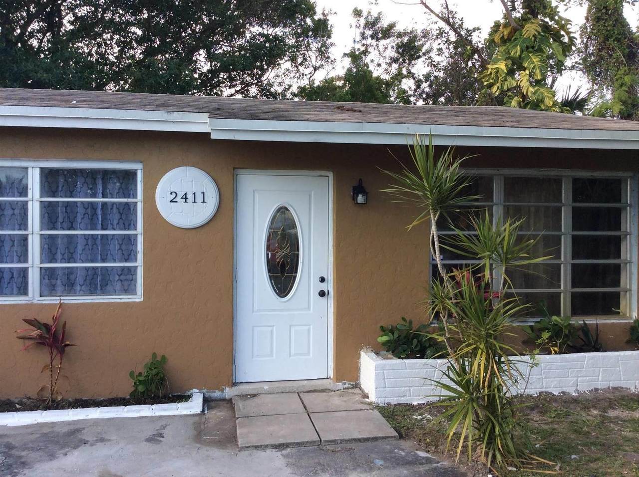 2411 45th Avenue - Photo 1