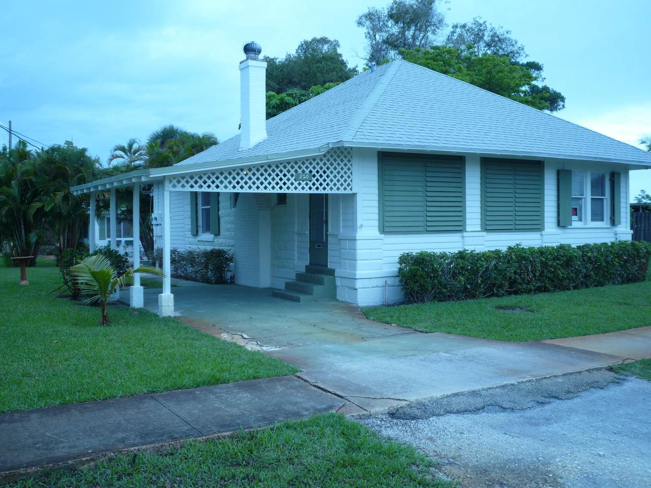 320 4th Avenue - Photo 1
