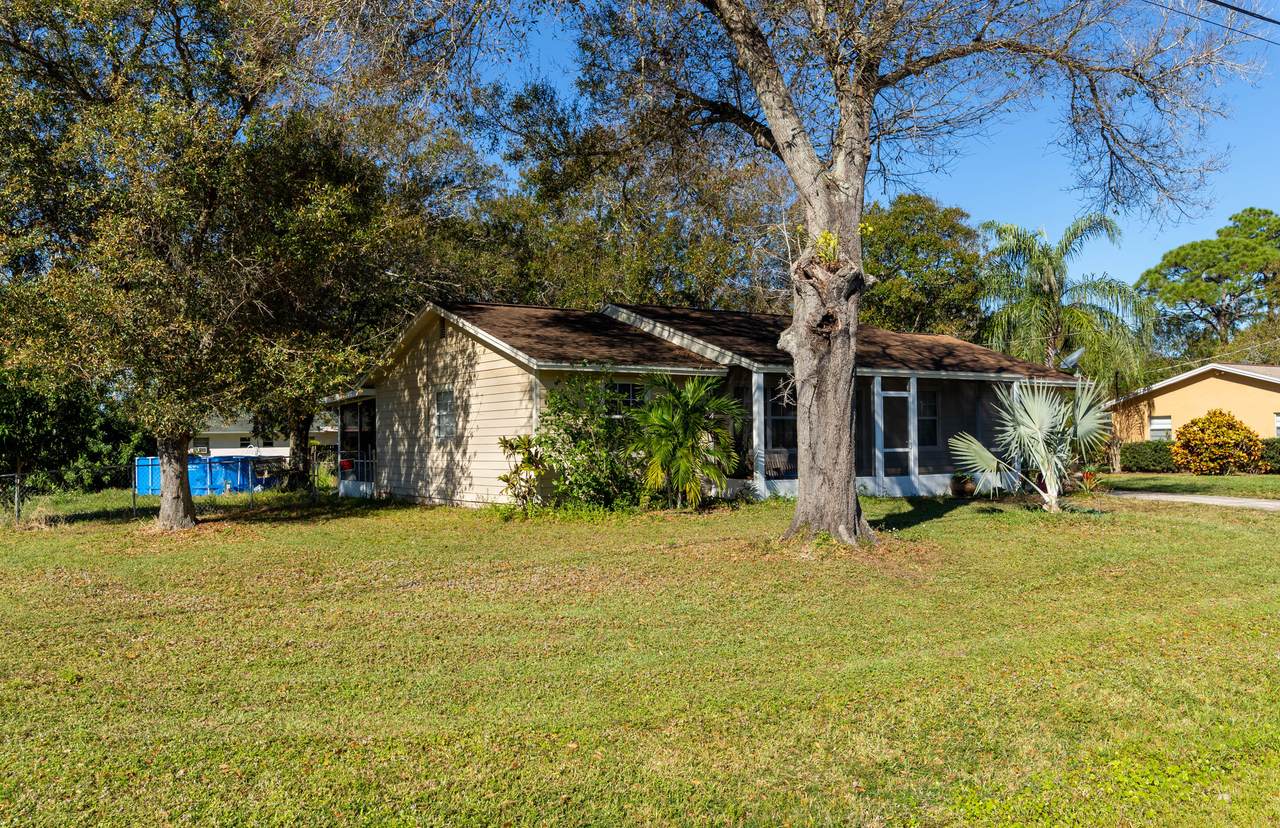5315 Hickory Drive - Photo 1