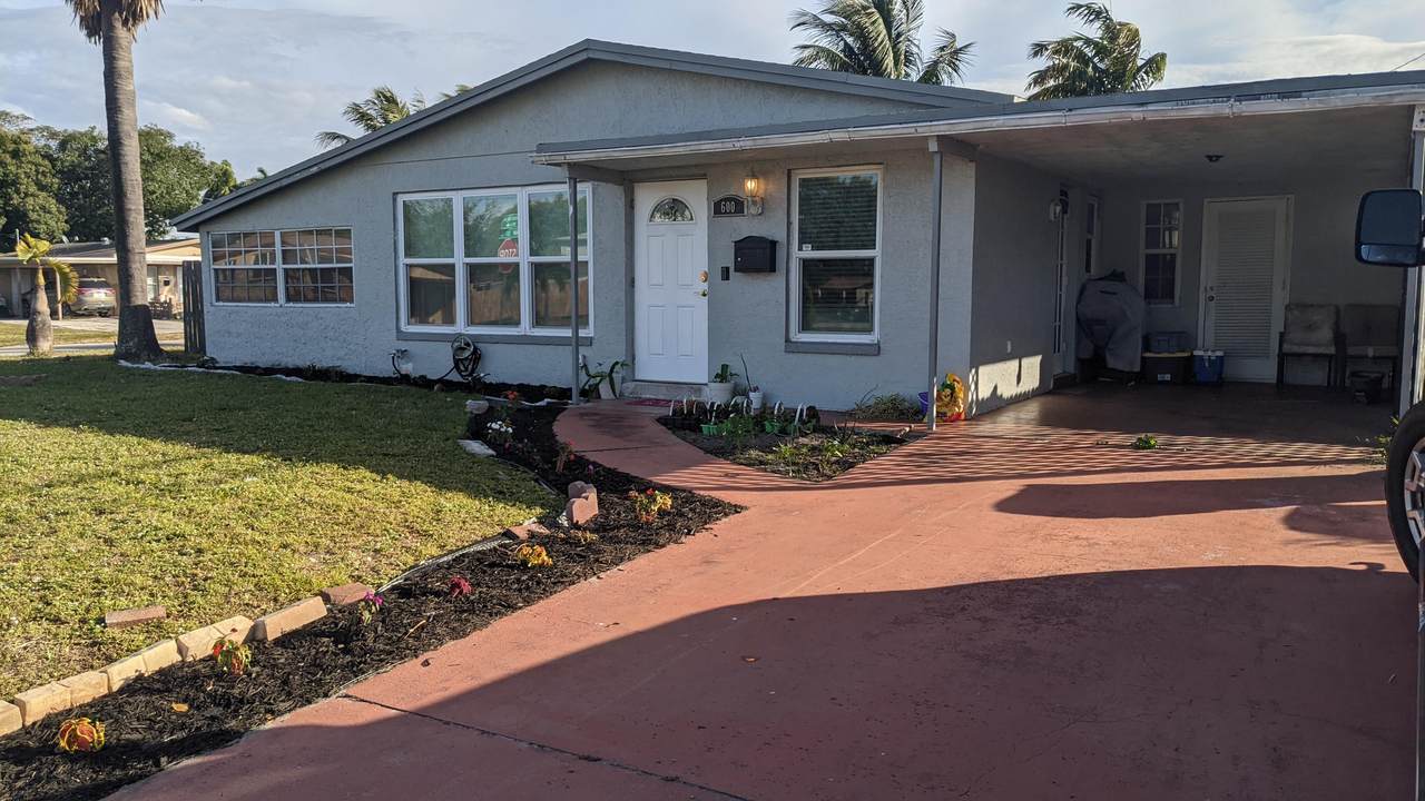 600 21st Street - Photo 1