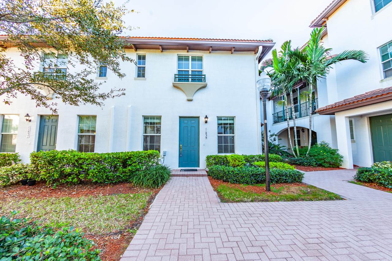 11839 27th Street - Photo 1