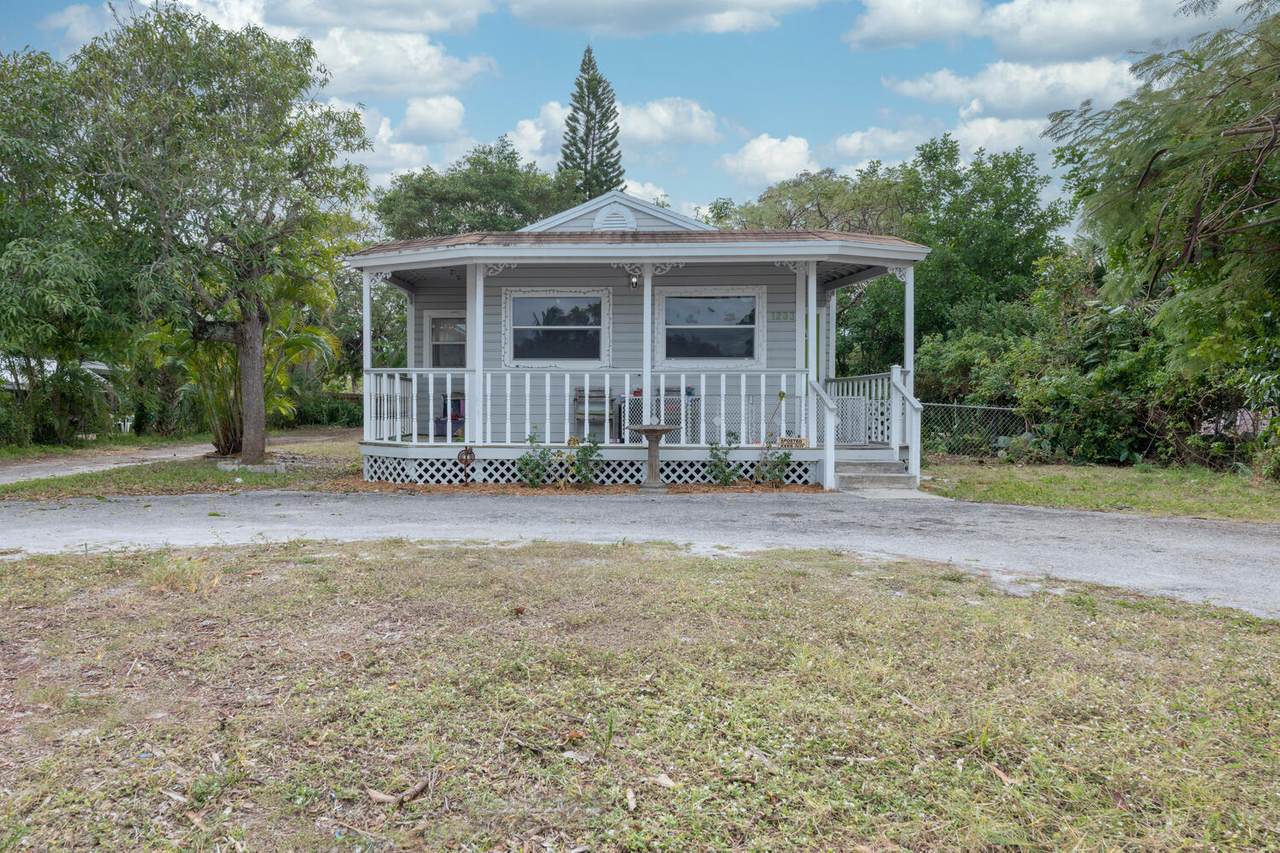 1233 17th Avenue - Photo 1