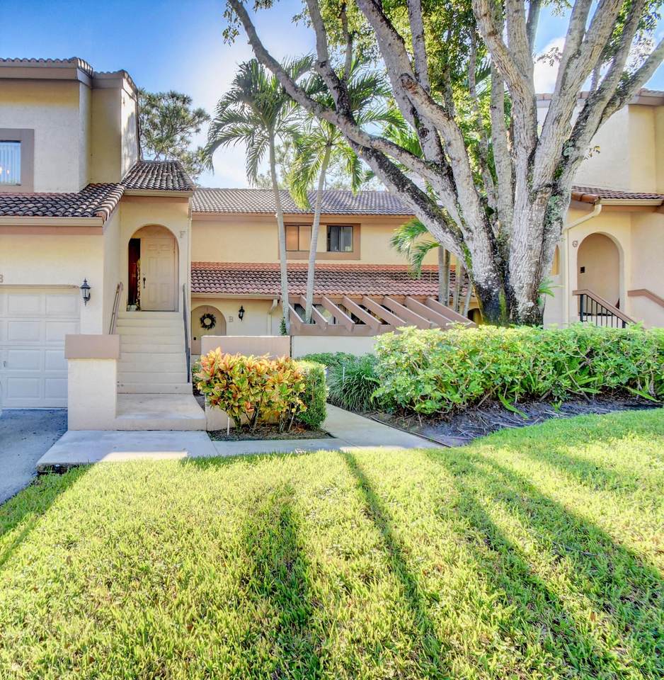 5521 Coach House Circle - Photo 1