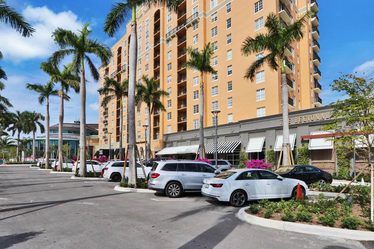 651 Okeechobee Boulevard - Photo 1