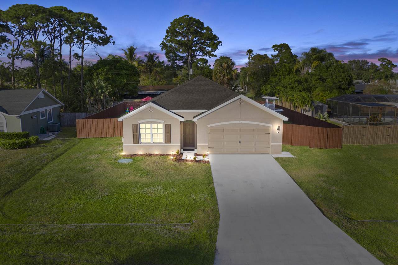 745 Evergreen Terrace - Photo 1