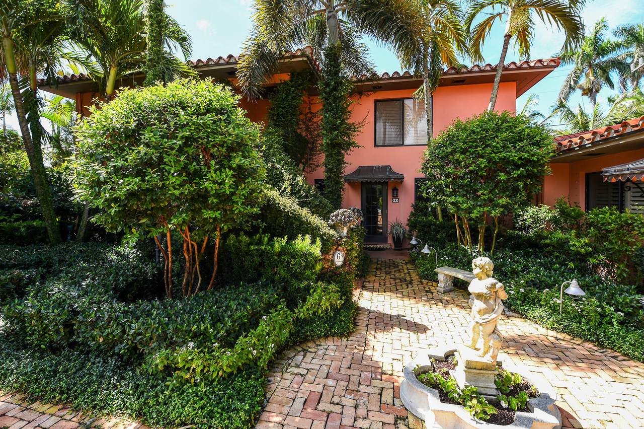 226 Chilean Avenue - Photo 1