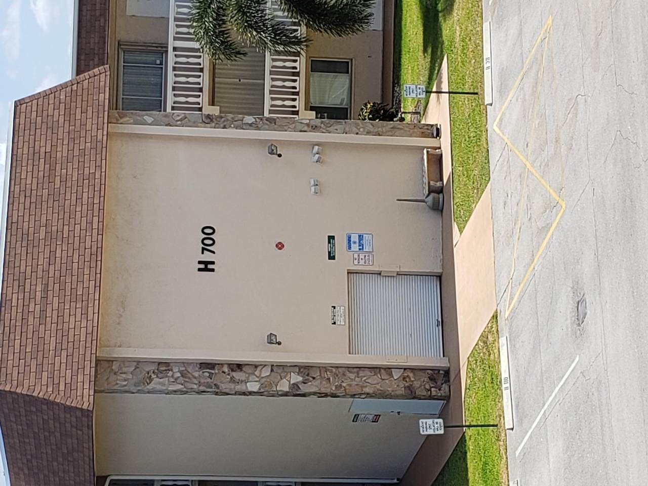 700 Village Green Court - Photo 1