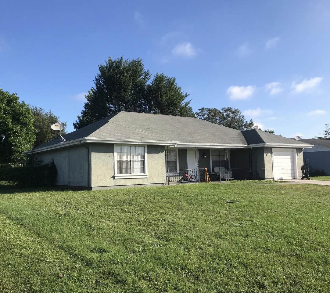 655 Everett Court - Photo 1