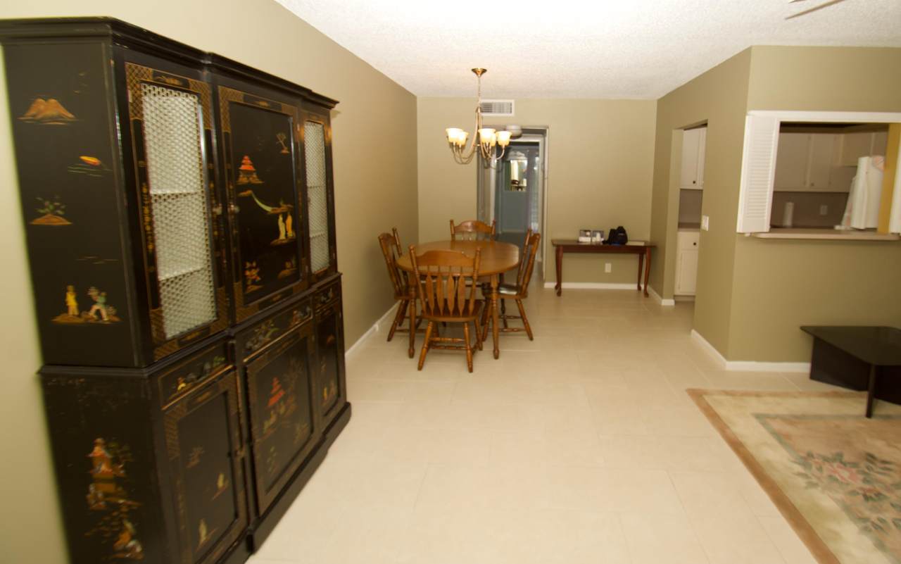 328 Southampton B - Photo 1