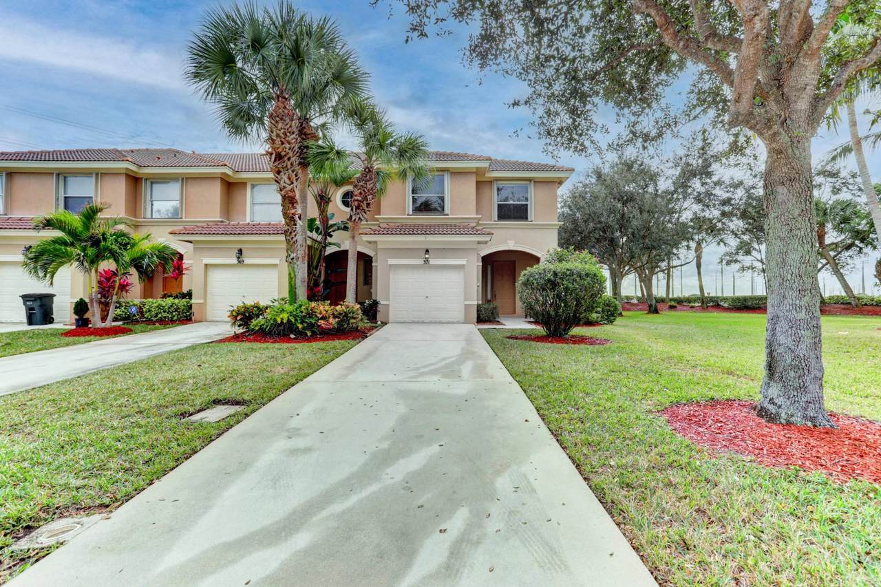 371 River Bluff Lane - Photo 1