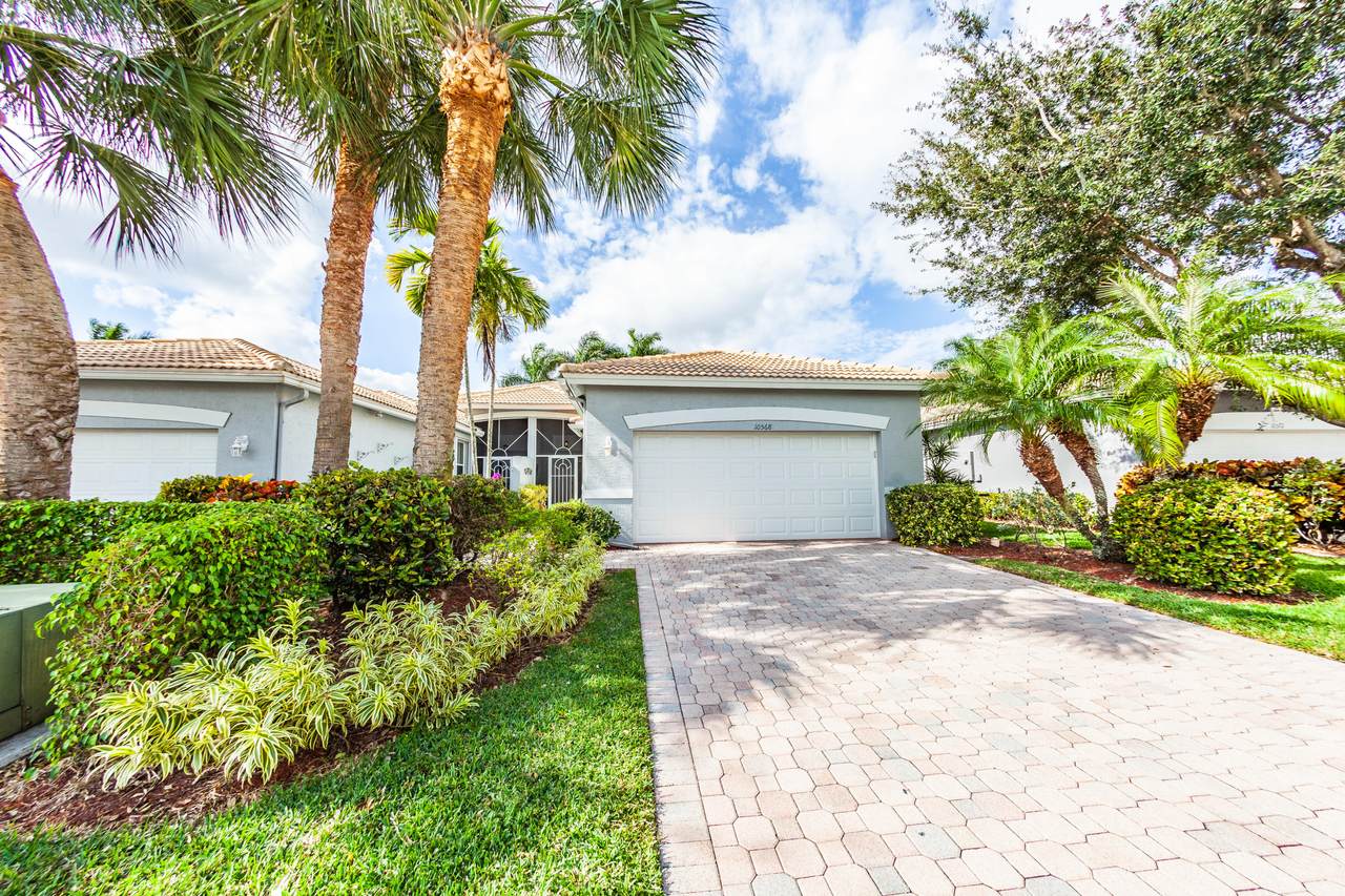10568 Royal Caribbean Circle - Photo 1