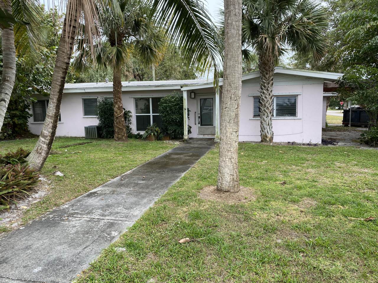 1100 Theresa Street - Photo 1