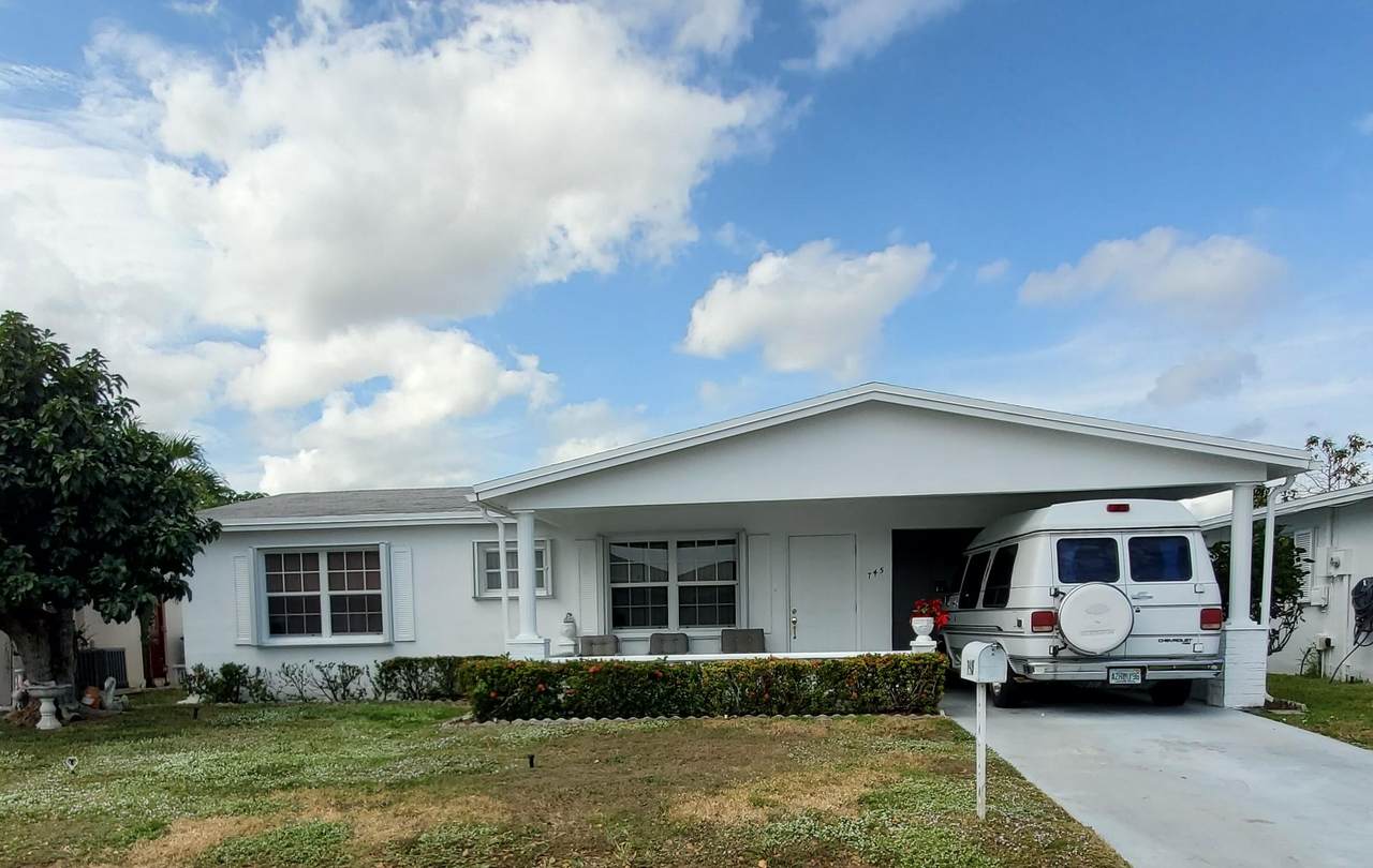 745 74th Way - Photo 1