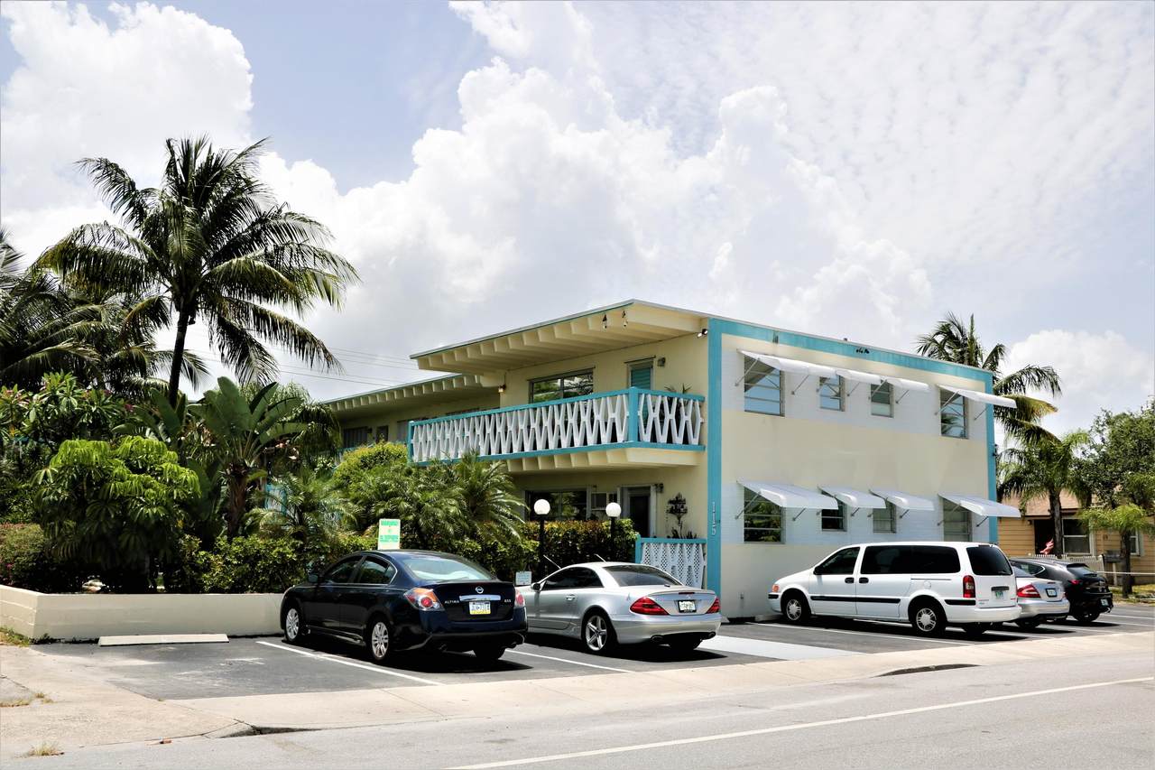 115 C Street - Photo 1
