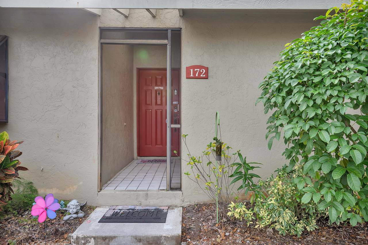 172 Meadows Drive - Photo 1