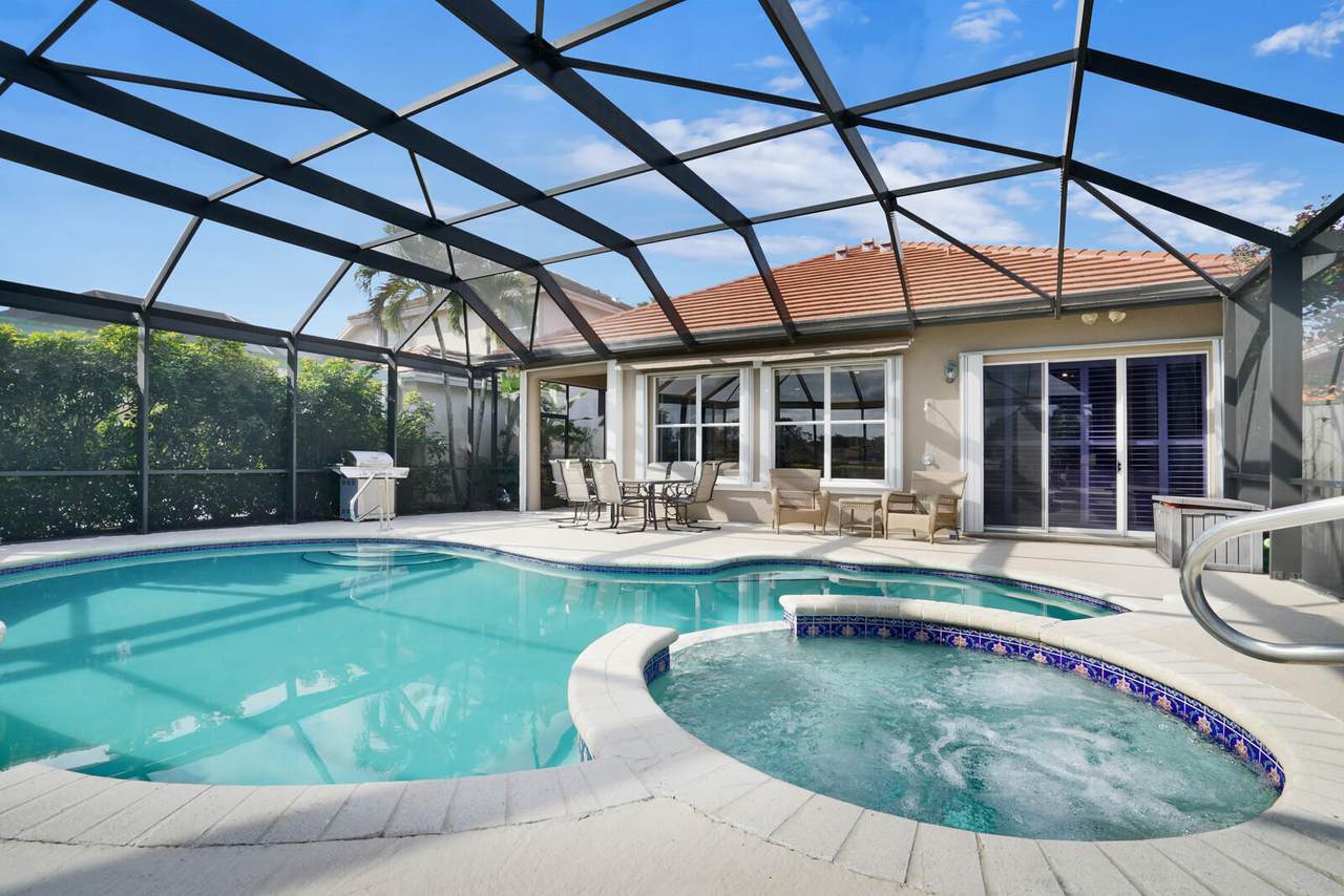 8304 Heritage Club Drive - Photo 1