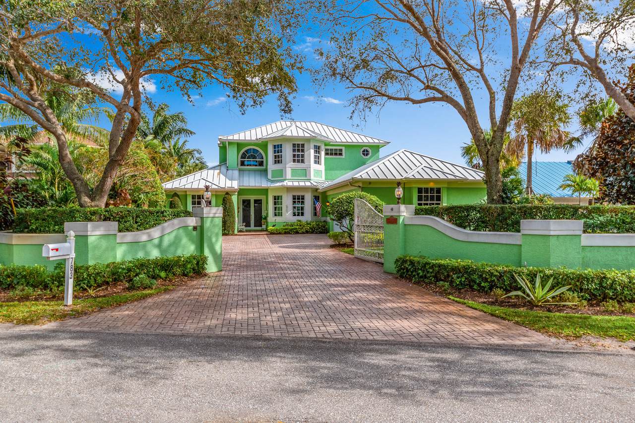 783 Saint Lucie Boulevard - Photo 1