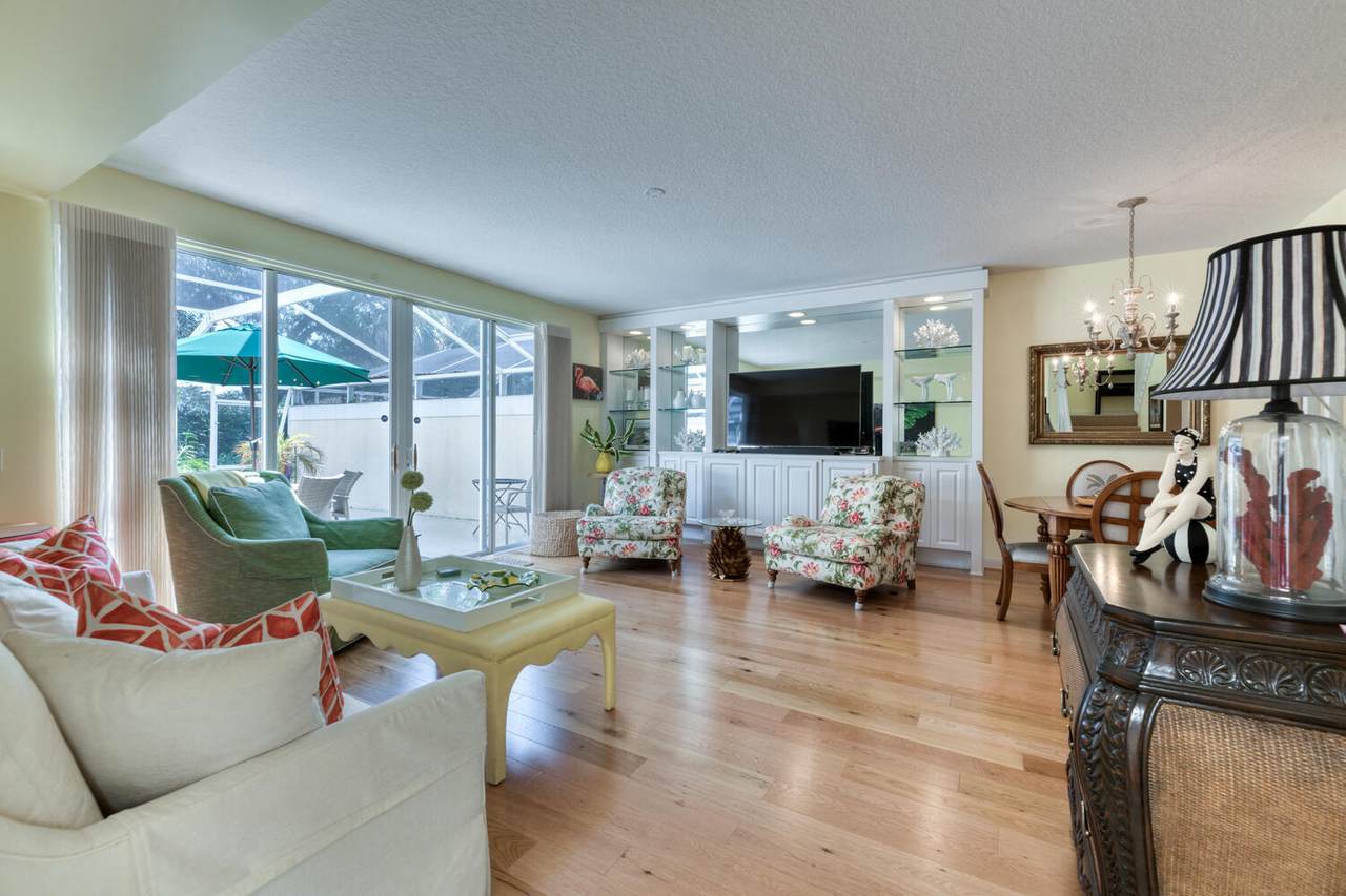 422 Capistrano Drive - Photo 1