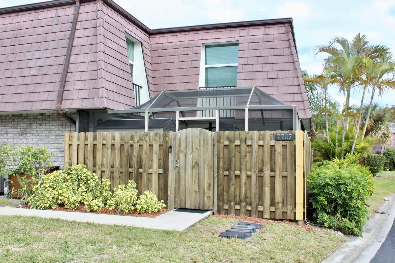 7707 Courtyard - Photo 1