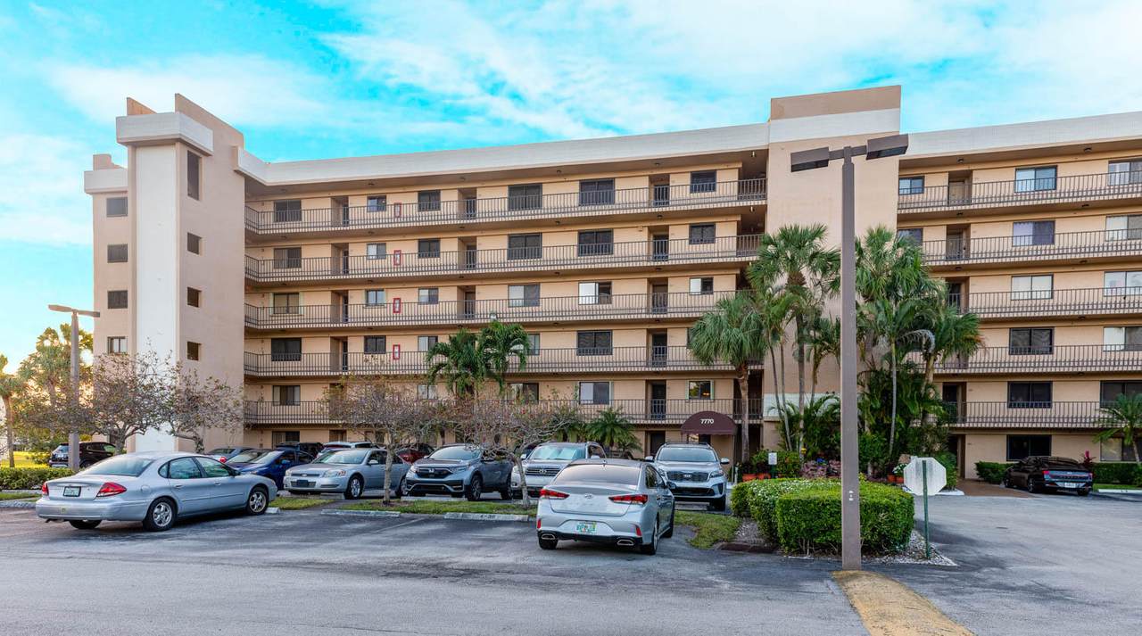 7770 Tahiti Lane - Photo 1
