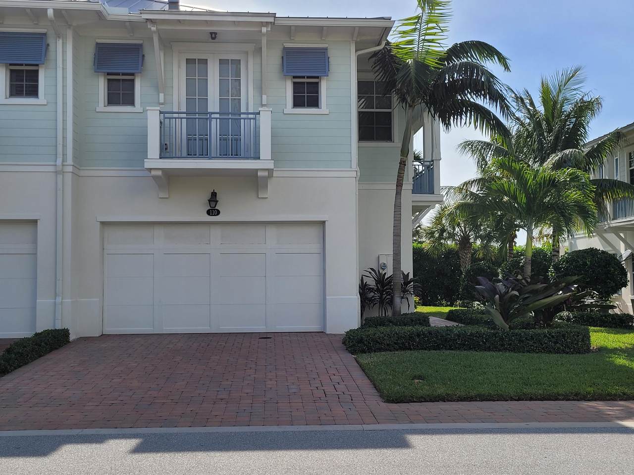110 Ocean Breeze Drive - Photo 1