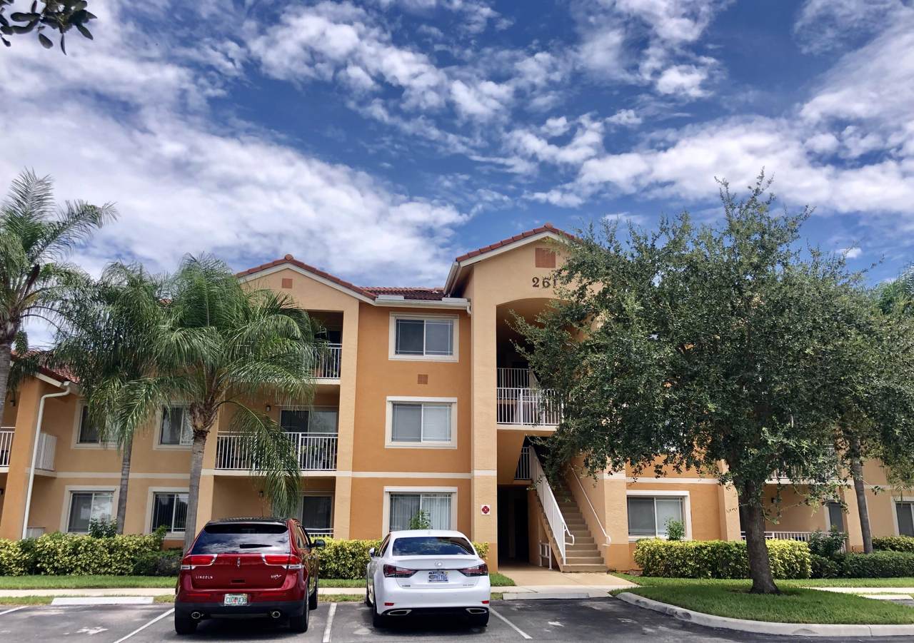 261 Palm 204 Drive - Photo 1