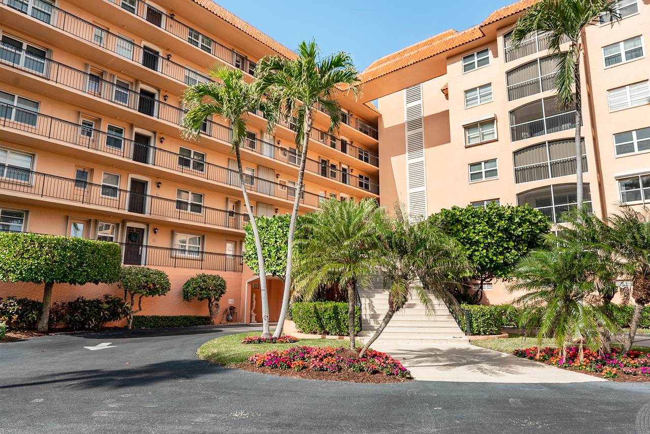2871 Ocean Boulevard - Photo 1
