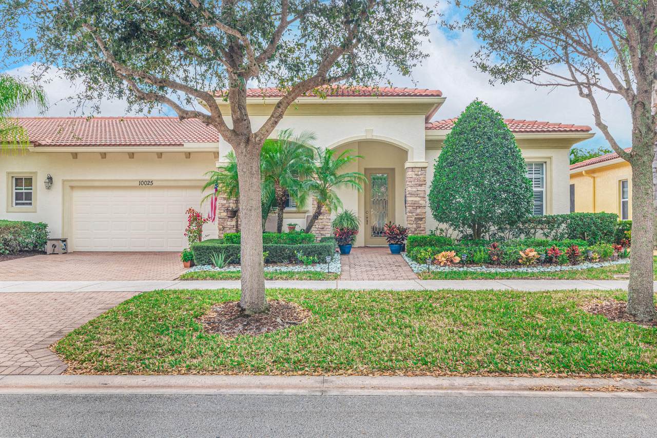 10025 Canossa Way - Photo 1